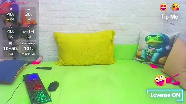 RedHousewife online show from November 11, 10:04 am