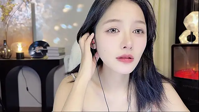 xiaodaibabyy online show from March 4, 4:27 am