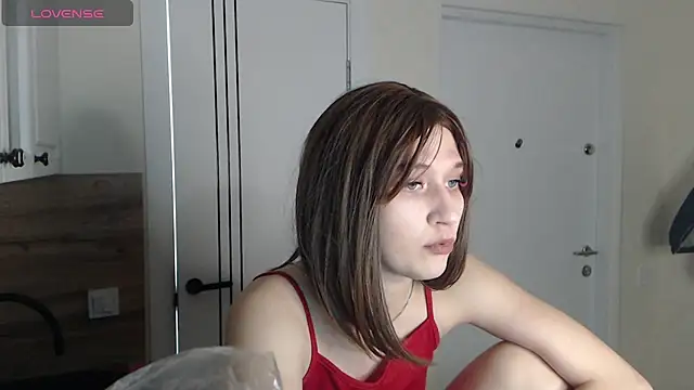 -LauraGold- online show from February 24, 6:47 pm