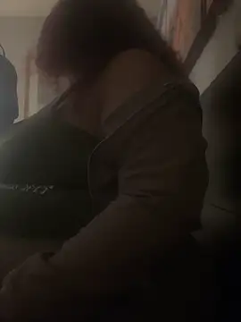 juicybooty cherri2 online show from January 1, 12:00 pm