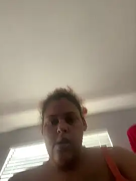 juicybooty cherri2 online show from January 13, 7:31 pm