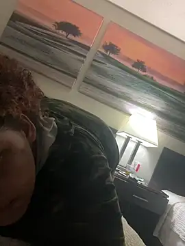 juicybooty cherri2 online show from February 8, 7:26 am