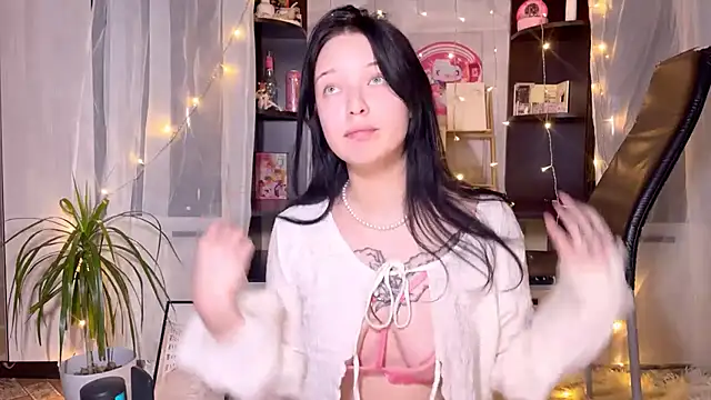 EmmaKittyCat online show from November 21, 6:17 pm