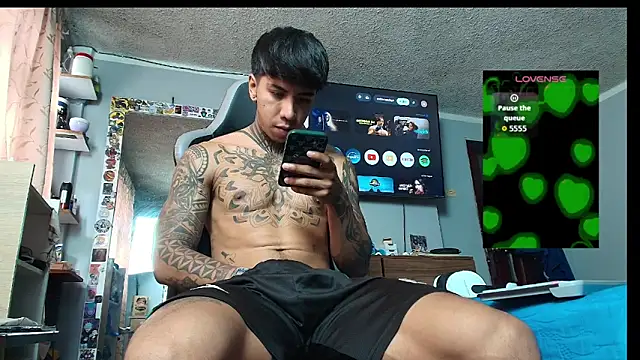 Nickhot0609 online show from February 25, 5:22 pm