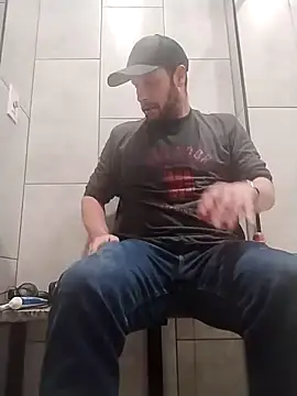 axelongshaft69 online show from December 16, 6:16 pm