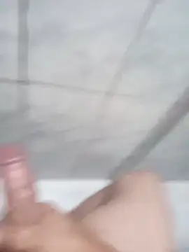 Snapshot of Malubrotudo chatting on October 13, 9:04 pm Malubrotudo online show from October 13, 9:04 pm