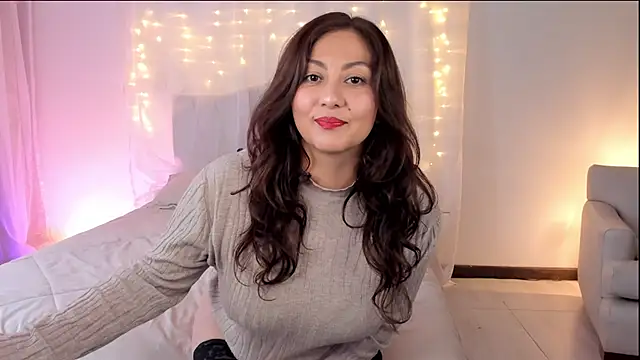 Snapshot of karla_paradise_ chatting on December 16, 6:27 pm karla paradise  online show from December 16, 6:27 pm