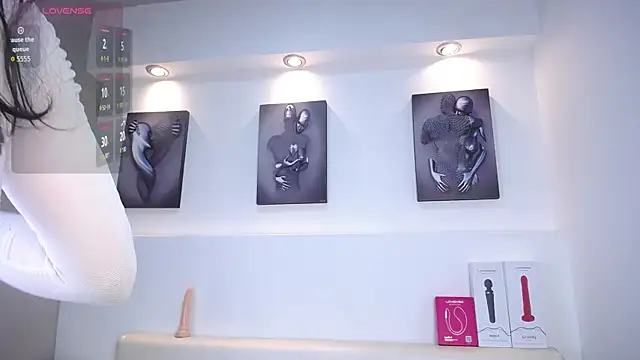 Melodi Roux online show from November 25, 1:11 pm