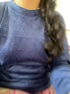 Snapshot of Lina-lolo chatting on December 8, 5:44 pm Lina-lolo online show from December 8, 5:44 pm