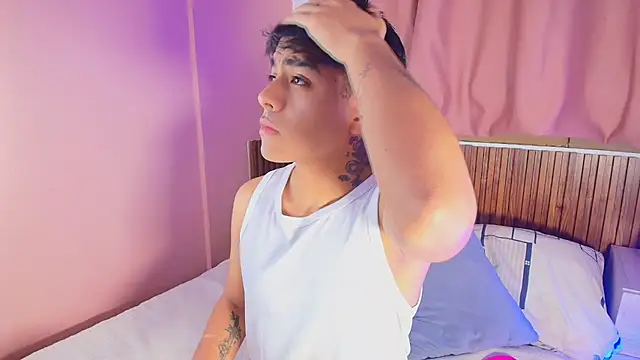 kiing azahell online show from March 19, 2:15 am