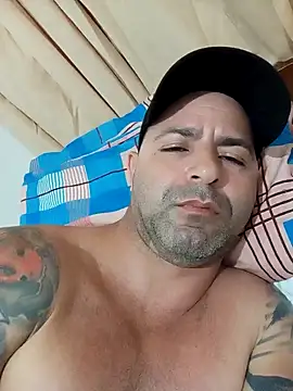 Snapshot of Marciogrei chatting on December 22, 7:52 pm Marciogrei online show from December 22, 7:52 pm