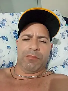 Snapshot of Marciogrei chatting on December 27, 11:21 pm Marciogrei online show from December 27, 11:21 pm