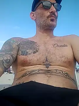 Snapshot of rolesexy chatting on January 25, 7:18 pm rolesexy online show from January 25, 7:18 pm