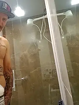 Snapshot of rolesexy chatting on November 19, 1:49 am rolesexy online show from November 19, 1:49 am