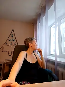 Snapshot of Cutie_Erikaa1 chatting on December 23, 7:17 am Cutie Erikaa1 online show from December 23, 7:17 am