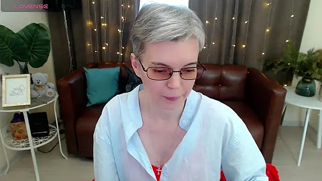 Snapshot of Cutie_Erikaa1 chatting on December 26, 8:50 am Cutie Erikaa1 online show from December 26, 8:50 am