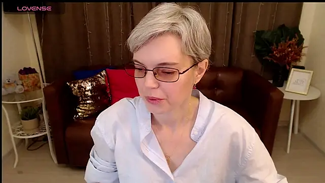 Snapshot of Cutie_Erikaa1 chatting on March 7, 2:36 am Cutie Erikaa1 online show from March 7, 2:36 am