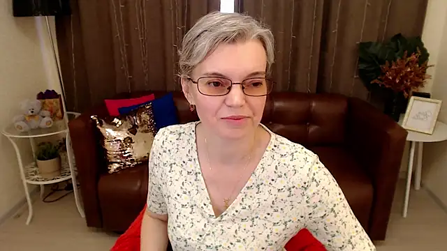 Snapshot of Cutie_Erikaa1 chatting on March 14, 5:27 am Cutie Erikaa1 online show from March 14, 5:27 am