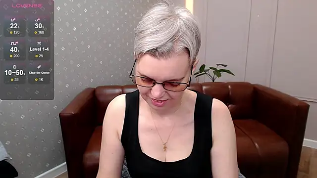 Cutie Erikaa1 online show from March 29, 2:22 am