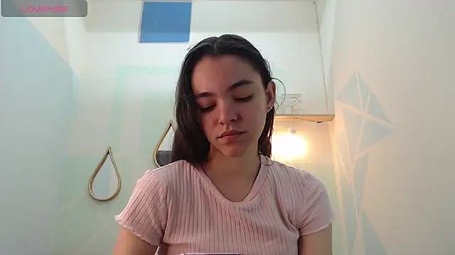 Mia-kalinfa online show from February 11, 1:20 pm