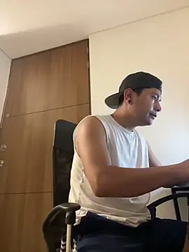 deyzl online show from April 7, 11:26 pm