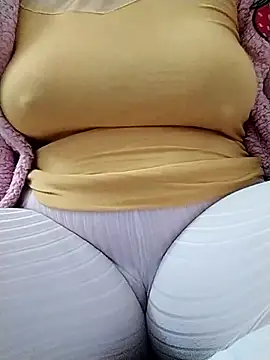 Snapshot of nadageorge chatting on March 13, 7:53 am nadageorge online show from March 13, 7:53 am