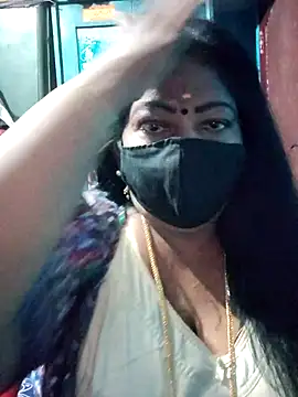 Snapshot of maniisha chatting on May 5, 5:21 pm maniisha online show from May 5, 5:21 pm