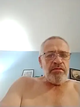 geilerschwanz64 online show from October 30, 11:33 am