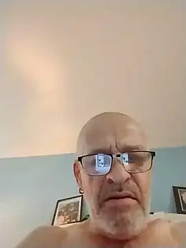 Snapshot of geilerschwanz64 chatting on April 28, 10:59 pm geilerschwanz64 online show from April 28, 10:59 pm