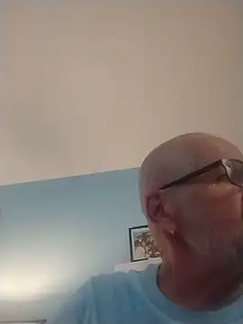 Snapshot of geilerschwanz64 chatting on June 3, 5:54 am geilerschwanz64 online show from June 3, 5:54 am
