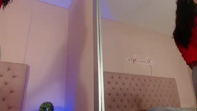 Snapshot of alice_sofia chatting on November 11, 9:59 pm alice sofia online show from November 11, 9:59 pm