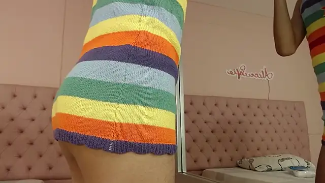 Snapshot of alice_sofia chatting on January 10, 1:02 pm alice sofia online show from January 10, 1:02 pm