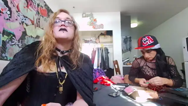 Totallytofu69xh online show from October 24, 3:19 pm