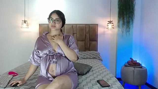 Snapshot of aleejhandraa chatting on January 17, 3:55 am aleejhandraa online show from January 17, 3:55 am