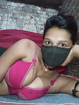 Snapshot of Hoty_girl_143 chatting on June 6, 4:33 pm Hoty girl 143 online show from June 6, 4:33 pm