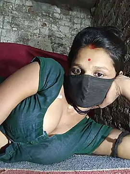 Snapshot of Hoty_girl_143 chatting on June 21, 4:42 pm Hoty girl 143 online show from June 21, 4:42 pm