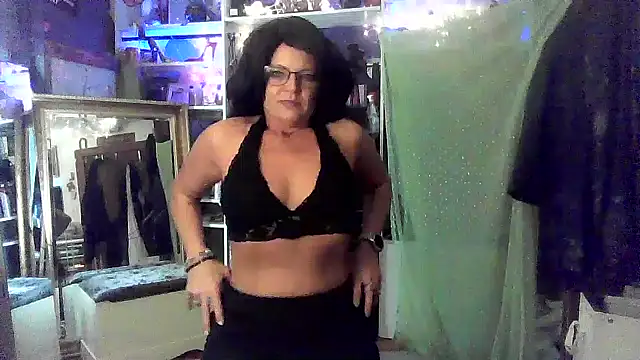 Snapshot of jadegilf1 chatting on December 6, 9:24 pm jadegilf1 online show from December 6, 9:24 pm
