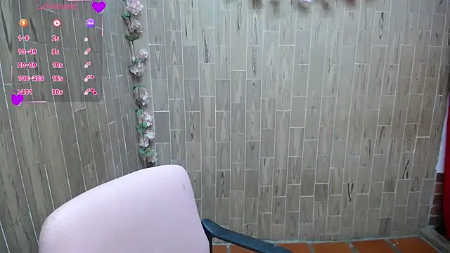 solyeria online show from October 11, 9:24 pm