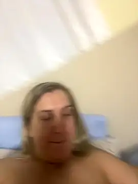 Snapshot of Bia_sexynovaes chatting on November 30, 1:20 am Bia sexynovaes online show from November 30, 1:20 am