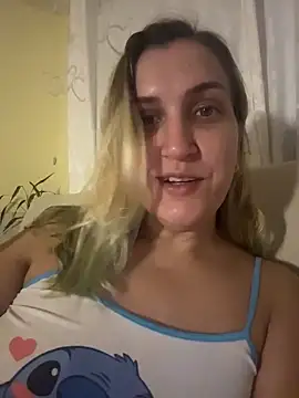 Snapshot of Bia_sexynovaes chatting on February 22, 1:40 am Bia sexynovaes online show from February 22, 1:40 am