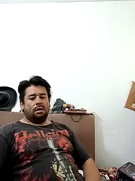 Snapshot of Joy2jordyson chatting on January 28, 7:42 pm Joy2jordyson online show from January 28, 7:42 pm