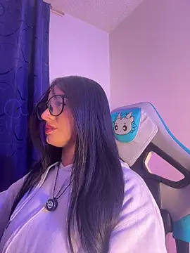 Snapshot of missycanoo chatting on January 19, 1:20 am missycanoo online show from January 19, 1:20 am