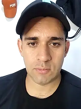 CRISTHIAN GREY01 online show from January 14, 9:41 pm