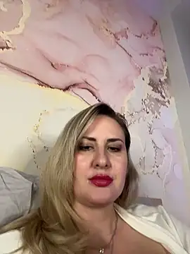 Snapshot of LanaShockk chatting on February 16, 5:53 pm LanaShockk online show from February 16, 5:53 pm