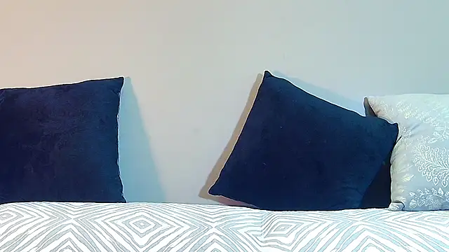 snowpanter online show from February 26, 8:35 am