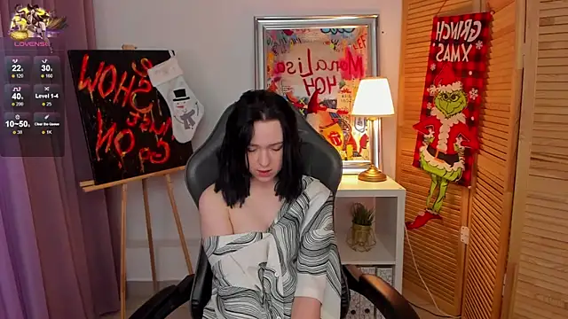 fiamoory online show from December 14, 7:29 am