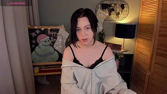 fiamoory online show from December 22, 4:39 am