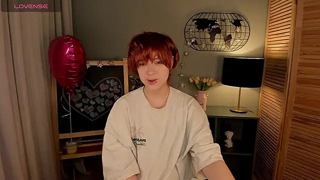 fiamoory online show from February 11, 1:31 am