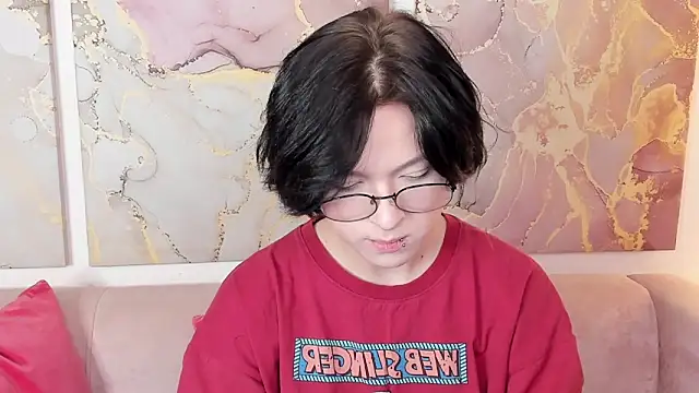 fiamoory online show from October 17, 6:05 am