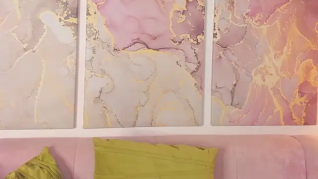 fiamoory online show from December 2, 1:00 am